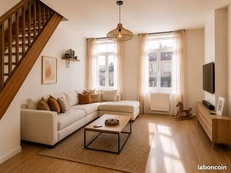 appartement duplex 78 m² – maison de maître – parking