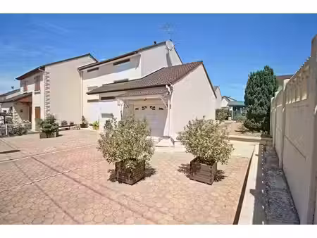 vente maison 4 pièces 109 m² à fagnières (51510)  179 000 €