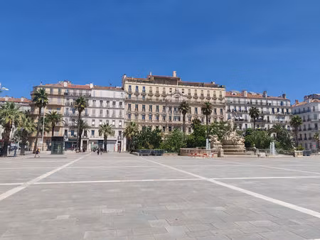 murs toulon 244 m2