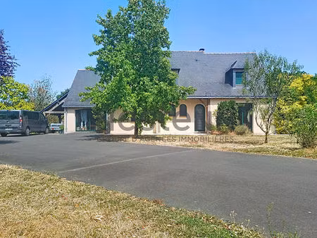 maison de plus de 180 m² situé dans un quartier calme de chalonnes sur loire