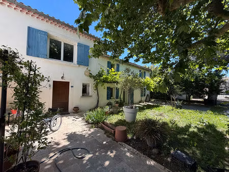 maison 173m² de caractère avec 4 chambres  terrasse et jardin à rognonas