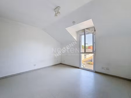 exclusivité ! nantes recteur schmitt  en vente  studio en dernier étage  au calme  parking