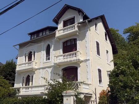 demeure de prestige face aux sanctuaires de lourdes
