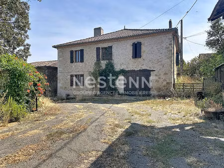 a vendre maison roquefort 6 pièces 143 m2 avec dépendances