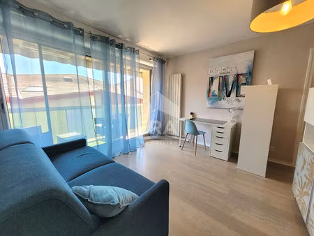 location meublee - pau : appartement t2 avec balcon et cave