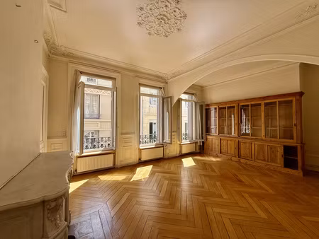 appartement bourgeois 107m2 dorian
