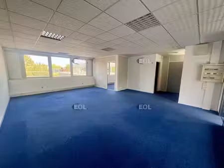 location bureaux 117 m²