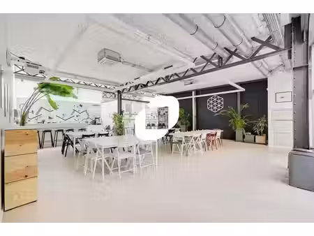 location bureaux paris 75020 217m²