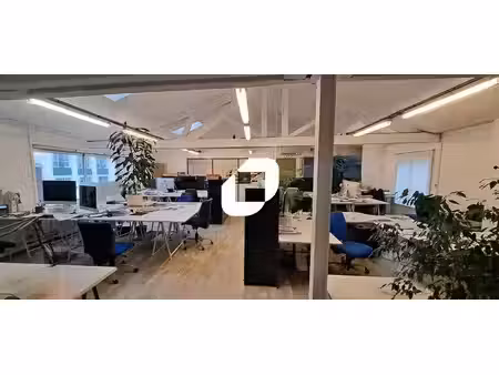 location bureaux 386 m²