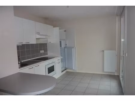 location appartement 1 pièce 39 m² à grenoble (38000)