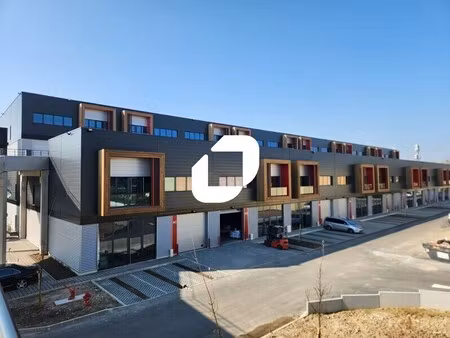 location local d'activités 8 032 m²