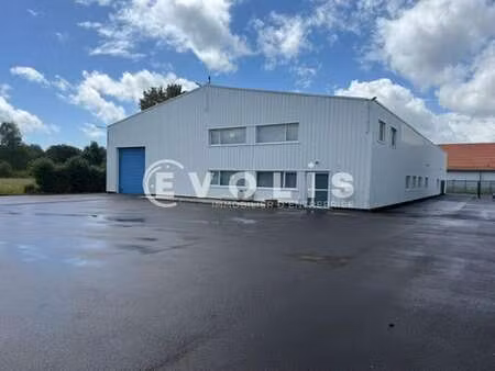 location local d'activités 498 m²