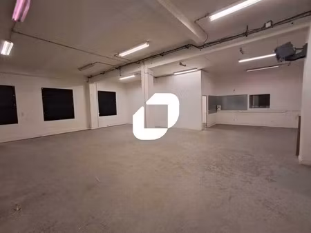 location local d’activités clichy 92110 457m²