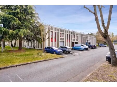 location local d’activités eragny 95610 513m²