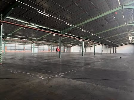 location local d’activités montauban 82000 1350m²