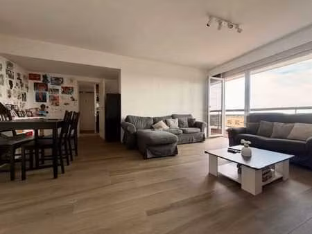 bel appartement 2 chambres avec grande terrasse panoramique