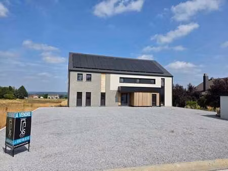 appart de plain-pied avec jardin et vue sur les campagnes