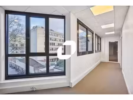 vente bureaux clichy 92110 102m² à 587m²