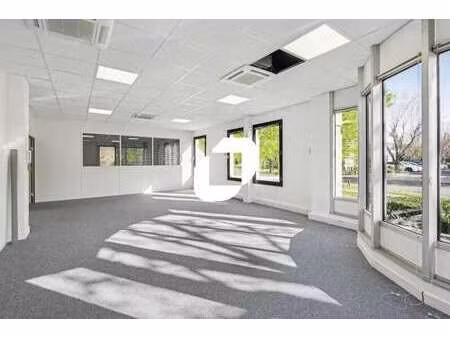 vente bureaux 155 m² à 1 861 m²