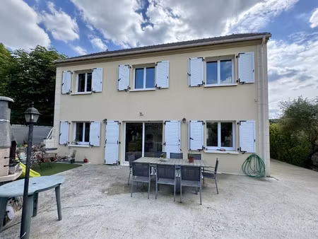 maison 5 pièces - 168 m²