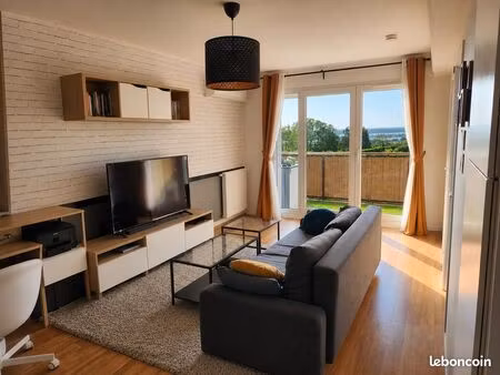 t2 récent de 44 m² avec balcon sans vis-à-vis  climatisation et parking – bassens (33530)