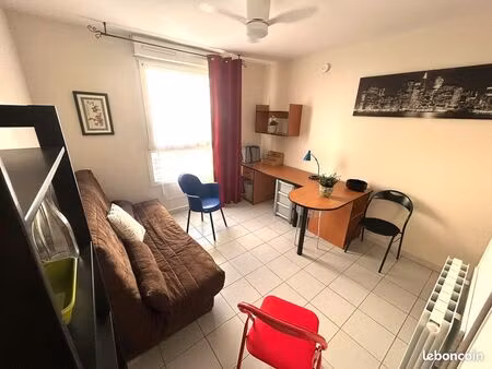 19m² chic idéal fac droit  eco  l  prépa. fibre