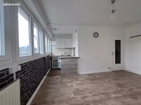 studio 21 m² – chamalières pasteur – chauffage inclus + parking sous-sol