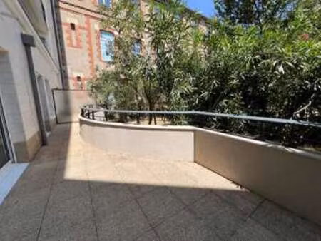 location appartement 2 pièces à nantes (44000) : à louer 2 pièces / 52m² nantes