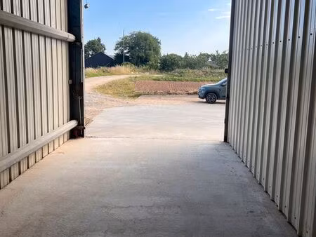 grand box / garage