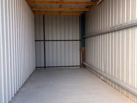 grand box / garage