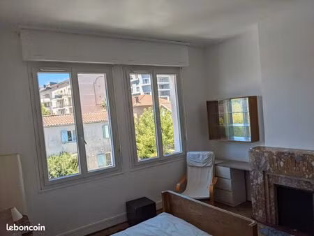 chambre meublée 16 m² aux arènes  tout compris