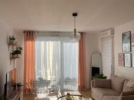 à louer - appartement 3 pièces de 62m2 - corbeil-essonnes  quartier de la papeterie