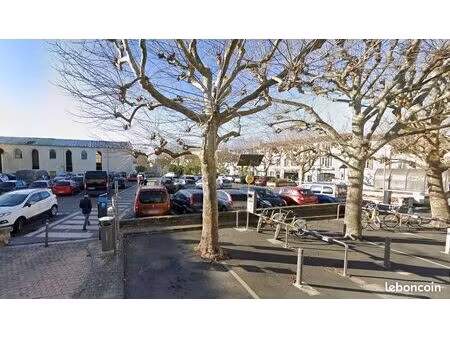 parking/box 12 m² la rochelle