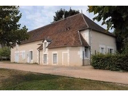 ferme 2 pièces 49 m²