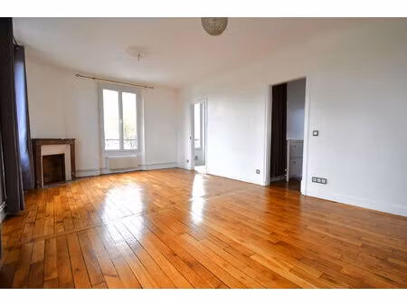 appartement situé sur le bas chatou 4 pièces de 80 m2 au sol