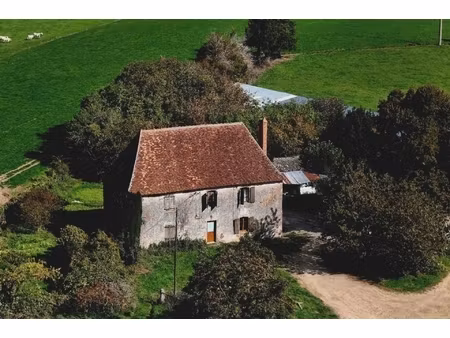 propriete à vendre 10 pièces proche de la chatre (36) ancienne seigneurie de 160 m² avec é