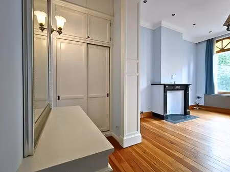 appartement à louer à avenue du parc 45 saint-gilles (vbe49382)