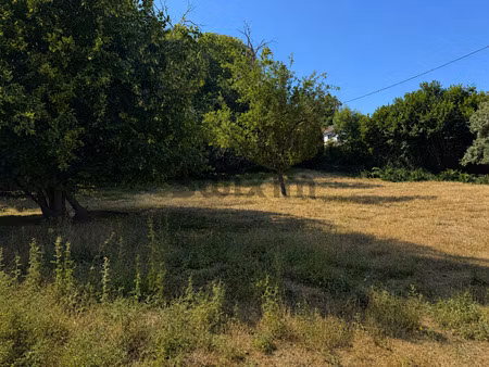 terrain constructible de 1440 m2 proche villefort et lac