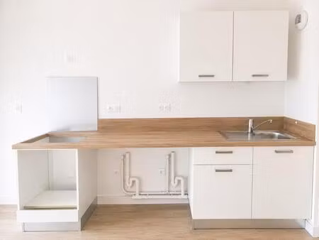 t2 avec balcon et parking à marcq en baroeul