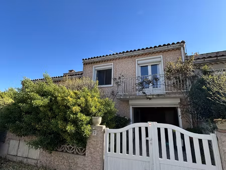 villa 3 chambres avec sous-sol et garage