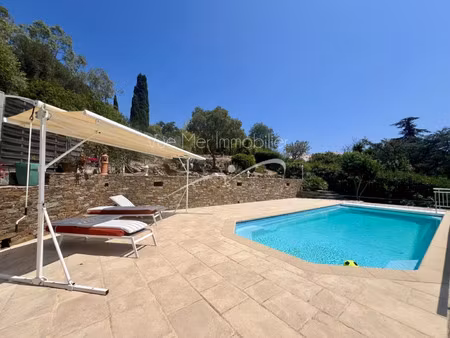 villa de luxe à vendre dans le quartier les calanques