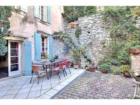 maison de luxe à vendre à le barroux