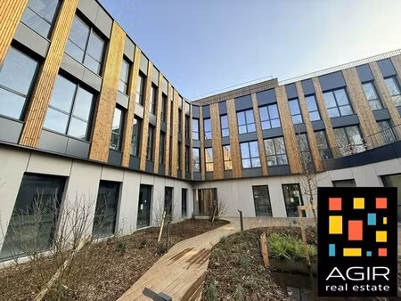 location bureaux 193 m²