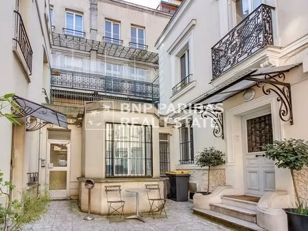 location bureaux 240 m²