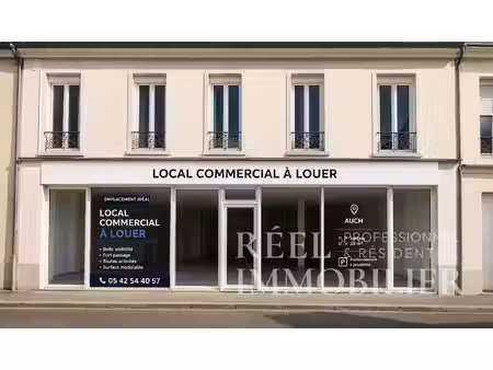 à louer - local commercial de 38 m² en basse ville d’auch