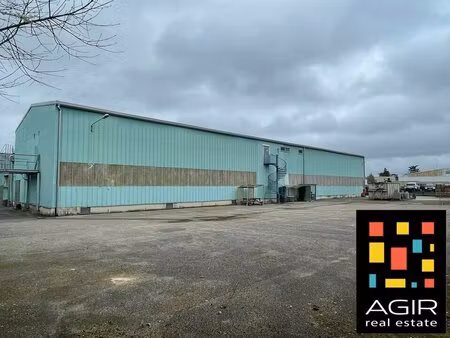 vente entrepôt vaux-le-pénil 77000 3600m²