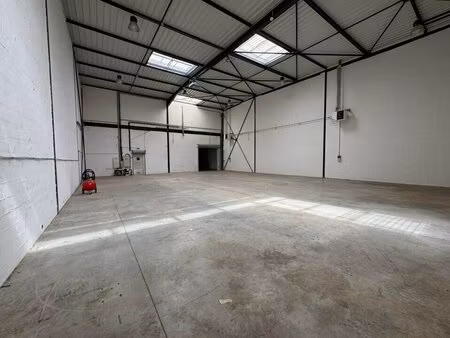 location local d’activités montévrain 77144 580m²