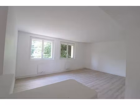 location appartement 3 pièces 88.93 m² à draveil (91210)  1 021 €