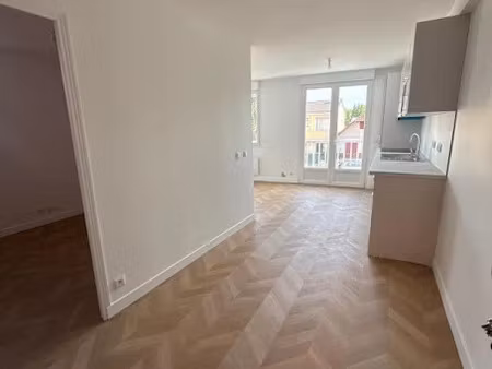 location appartement 3 pièces 45.2 m² à fontenay-sous-bois (94120)  1 050 €
