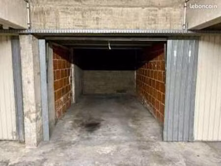 vente garage et parking à rennes (35000) : à vendre / rennes